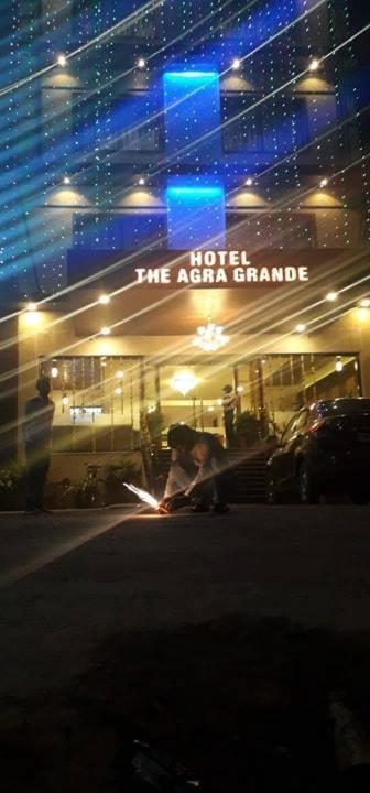 Hotel Agra Grande By Goyal Hoteliers Екстериор снимка