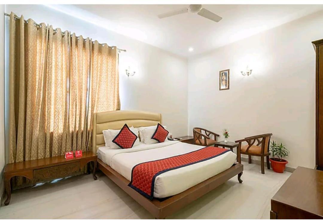 Hotel Agra Grande By Goyal Hoteliers Екстериор снимка